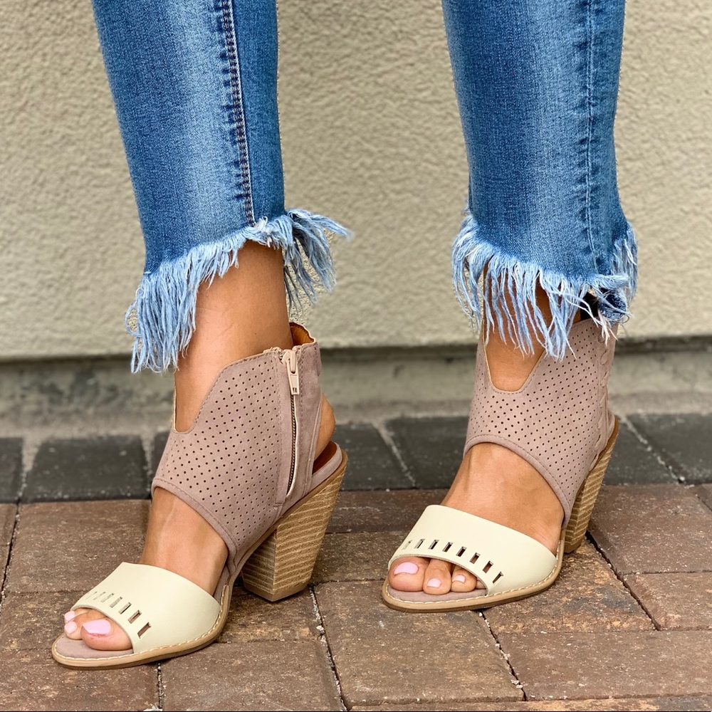 Two Tone Whipstitched Ankle Cuff Peep Toe Shootie - Picture 7 of 8